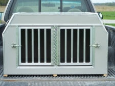 F&T Canine Classics 4-Hole 2-Compartment Rigging Box – Side Latching